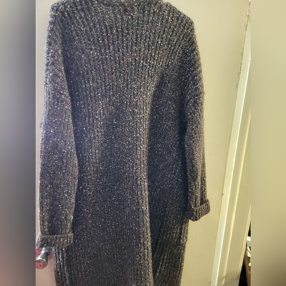 Cozy Black Women's Sweater - Picture 2 of 2